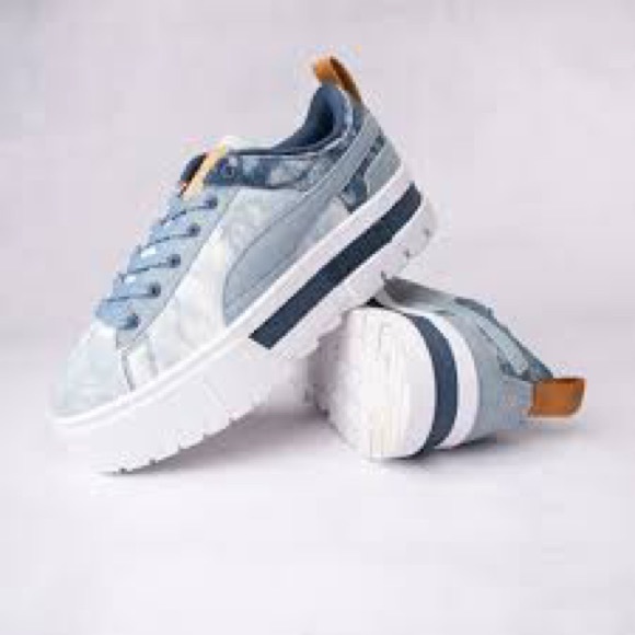 Puma Shoes - ❤️❤️❤️ PUMA Mayze Platform Athletic Shoe - Denim, size 7,5 US❤️❤️❤️